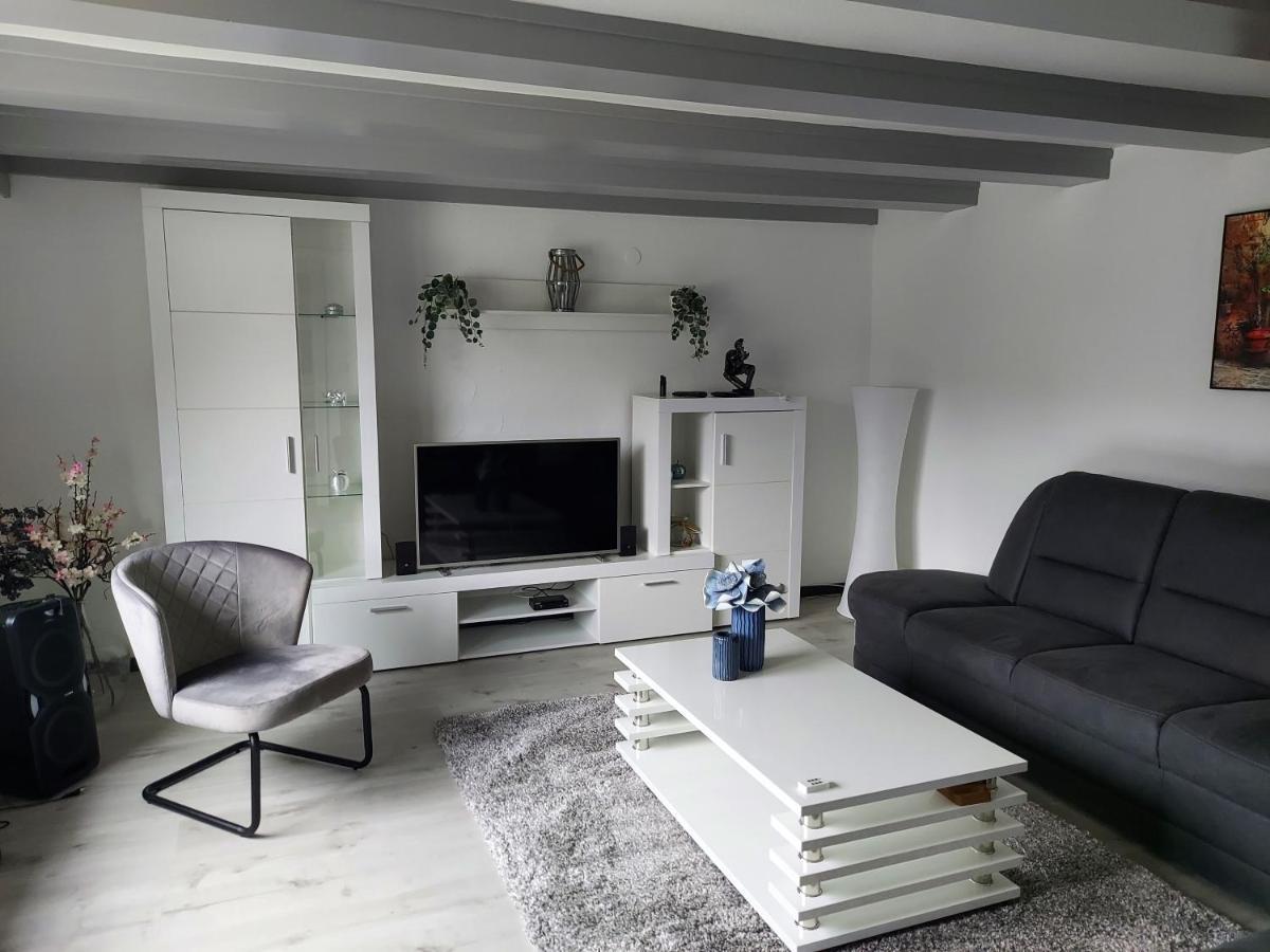 מדבאך Familyhome Lopora מראה חיצוני תמונה
